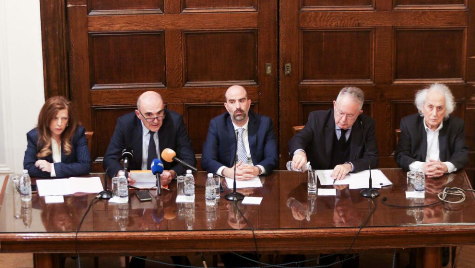 «Είναι ακατάλληλος για τον θεσμικό του ρόλο»